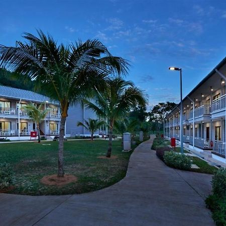 Royale Chulan Cherating Chalet Exterior foto